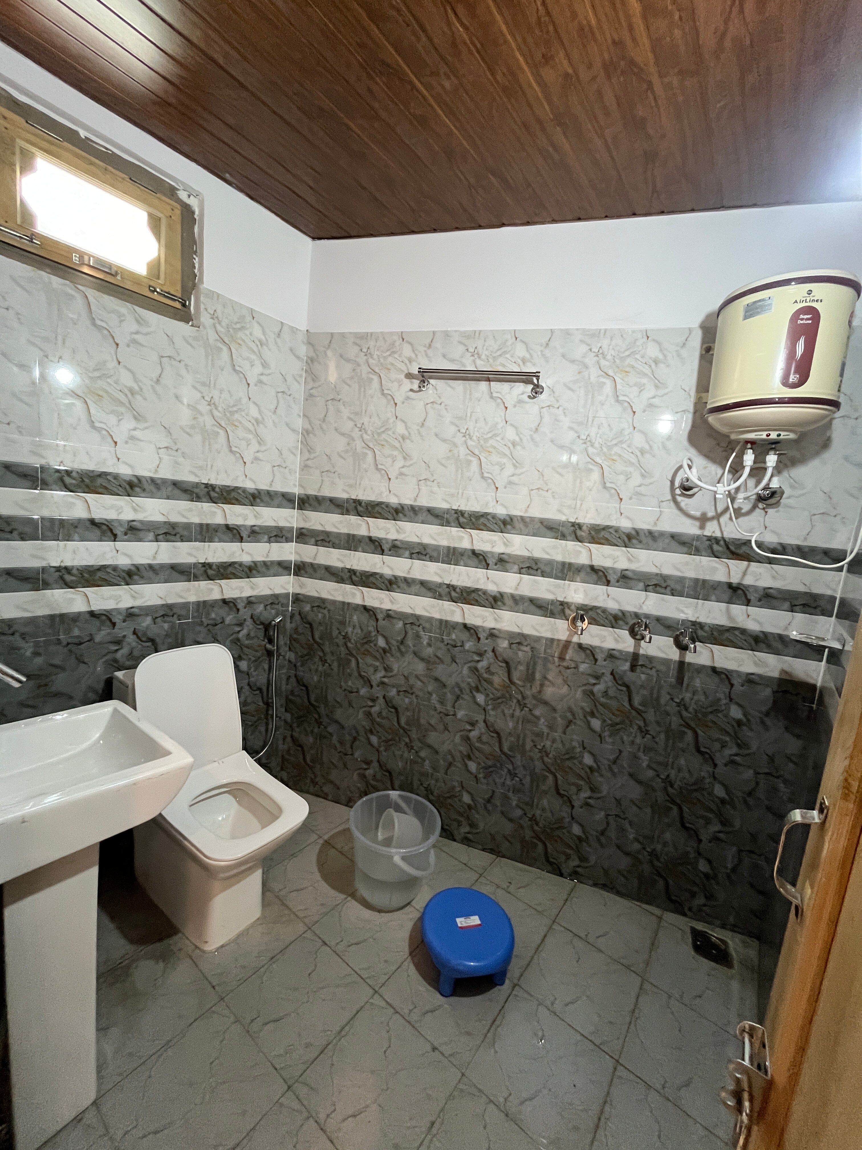 Hotel Santosh (Barkot) - Image 2