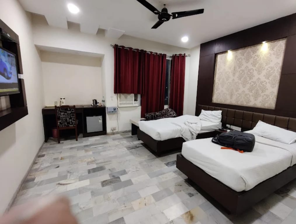 Hotel Plaza Inn (Varanasi) - Image 2