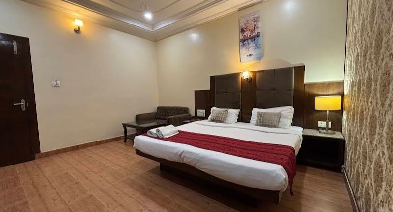 Hotel prayag Inn - Image 2