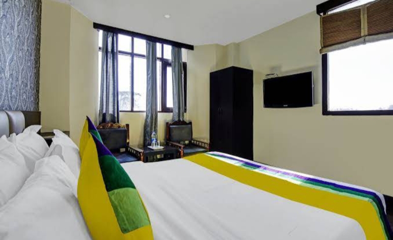 BMG Hotel crystal palace (Shimla) - Image 2