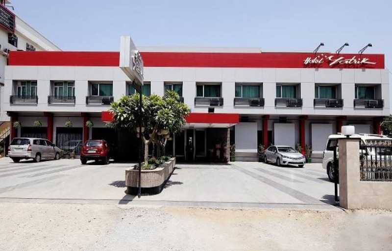 Hotel yatrik, prayagraj 