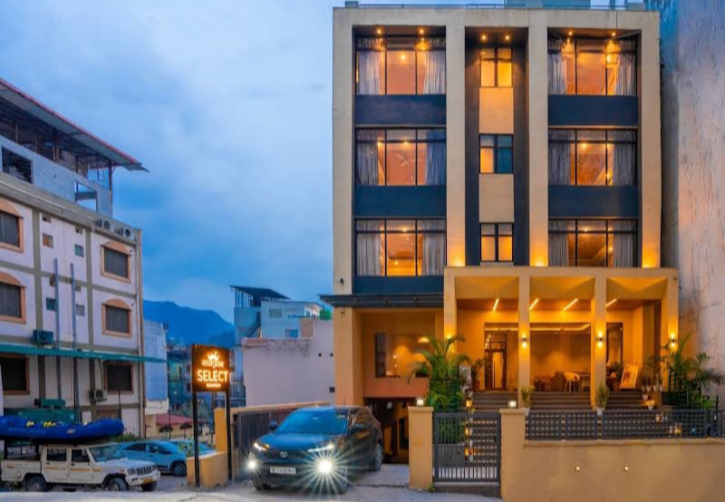 Moustache select (Rishikesh)