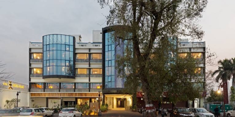 BMG Hotel crystal palace (Meerut)