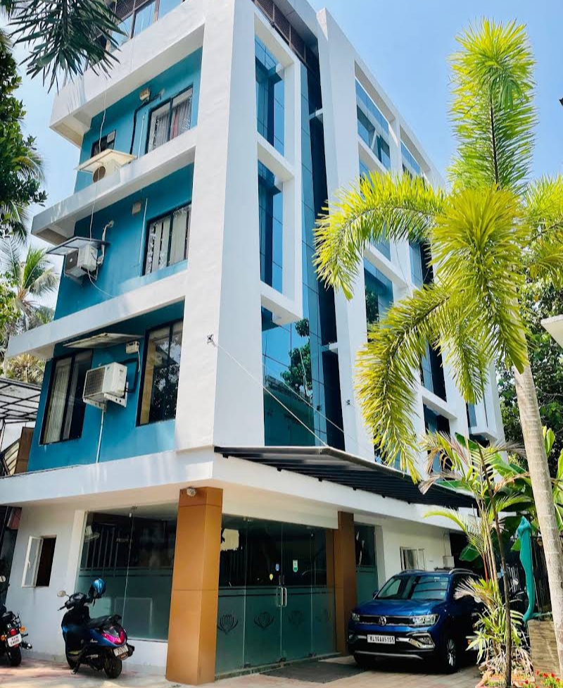 BMG Hotel opalo Kailash ( kowalam)